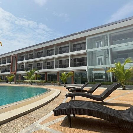 River Palm Hotel And Resort Powered By Cocotel Bugallon ภายนอก รูปภาพ
